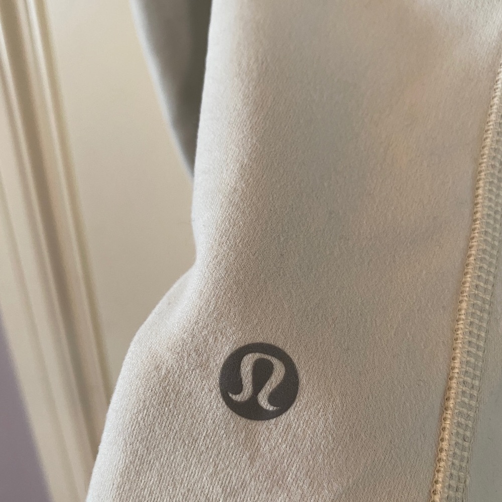 Lululemon Jacket with Scalloped Detail - Picture 4 of 5